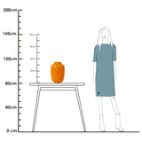 Vase orange foncé en verre soufflé