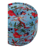 Pouf J-line bleu dans un salon élégant