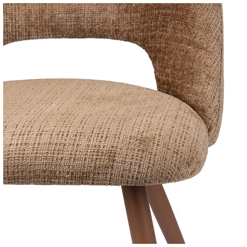 Emballage de la chaise d'arc caramel, prêt à être expédié