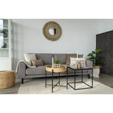 Pot de fleurs marron, ambiance extérieure chic