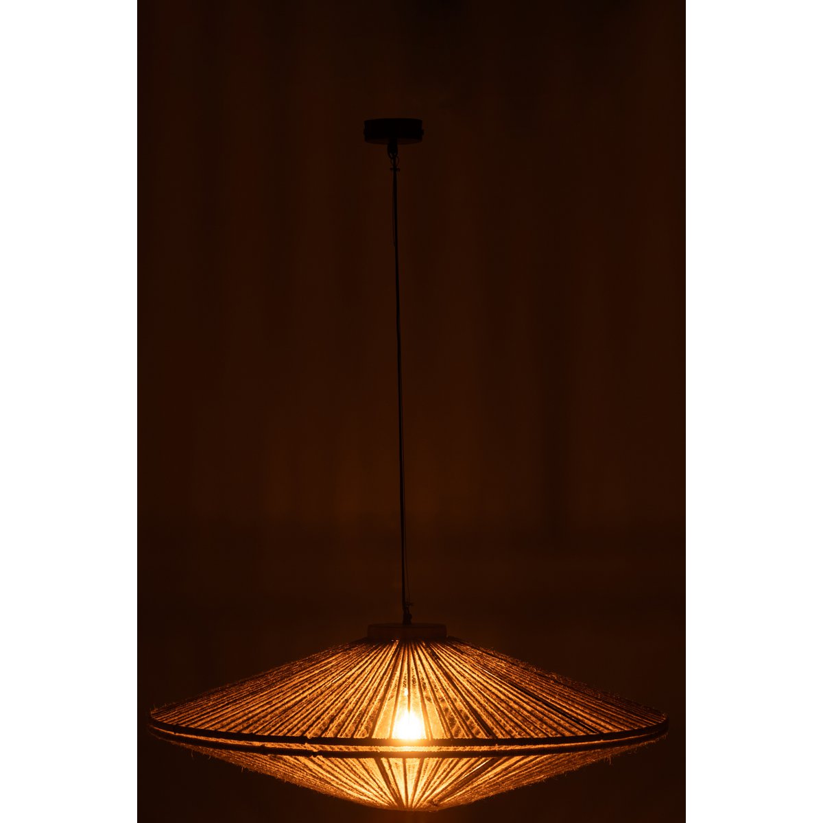 Détail de la lampe Ovni J-Line, matériaux en fer et jute naturel