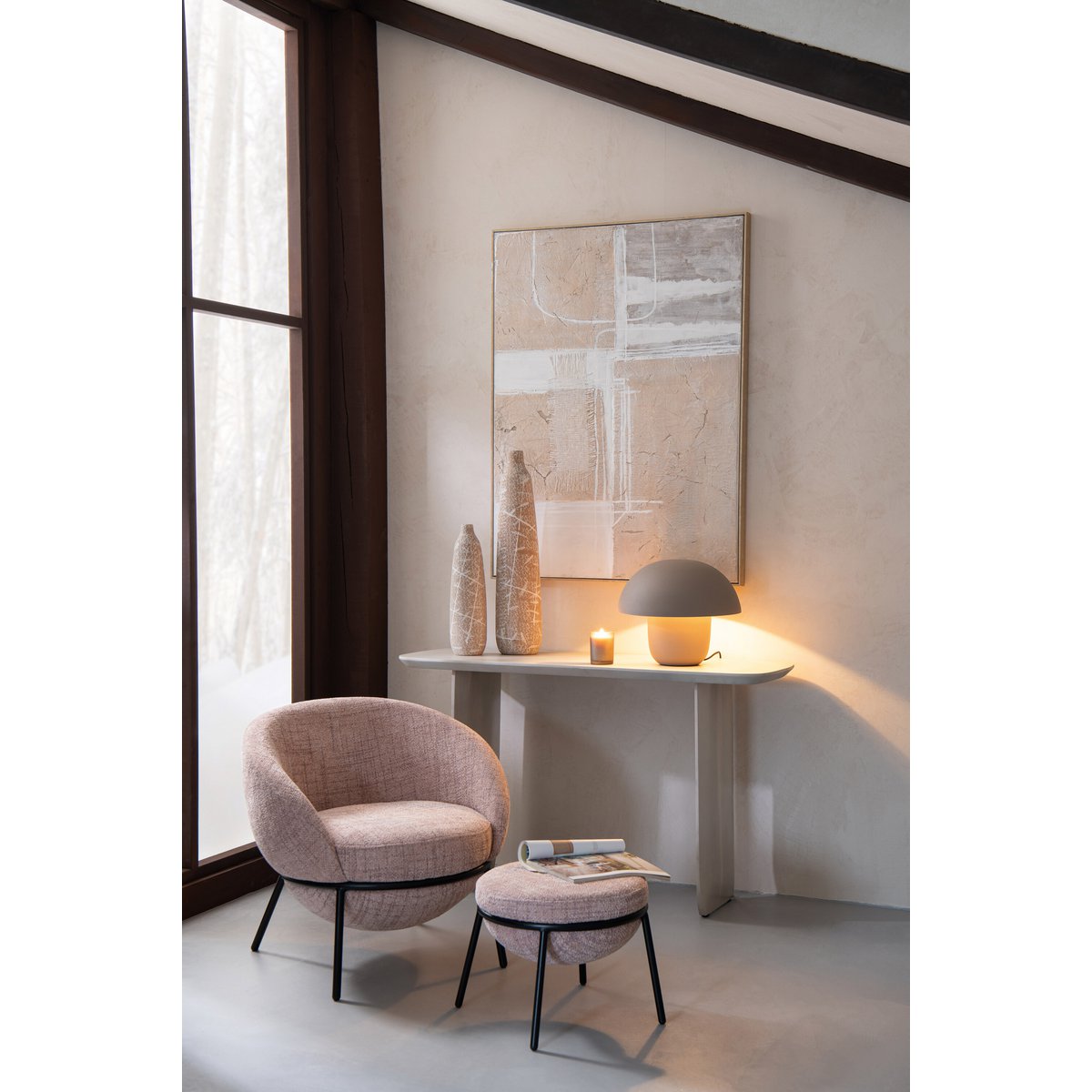 Chaise longue J-Line dans un cadre contemporain
