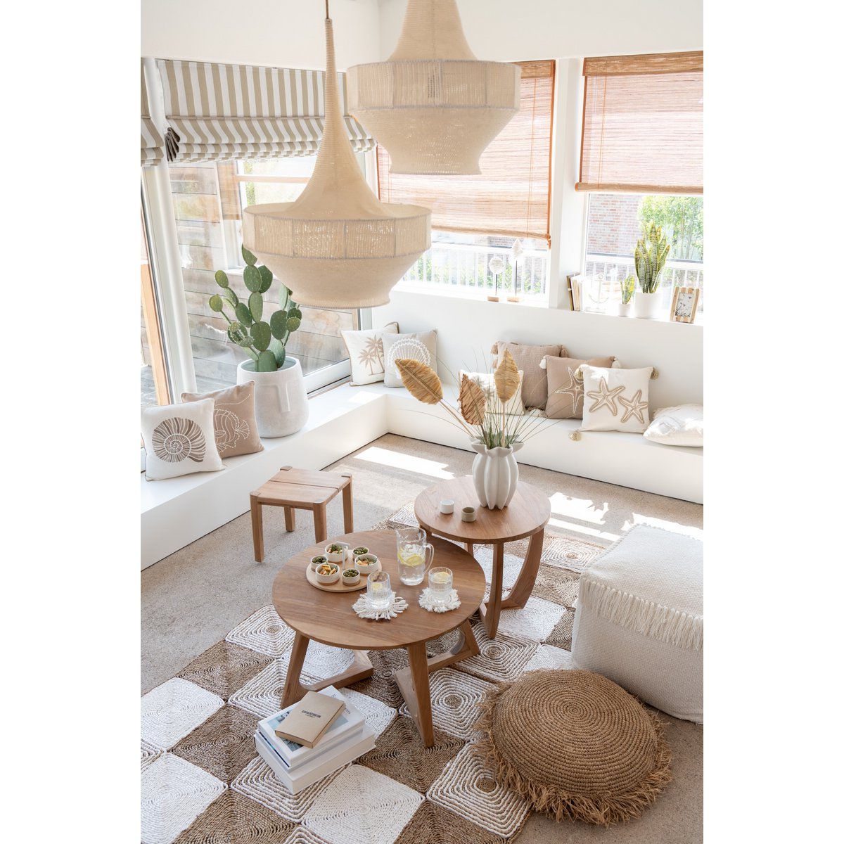 Table d'appoint Bruce en teck naturel, éclairage doux