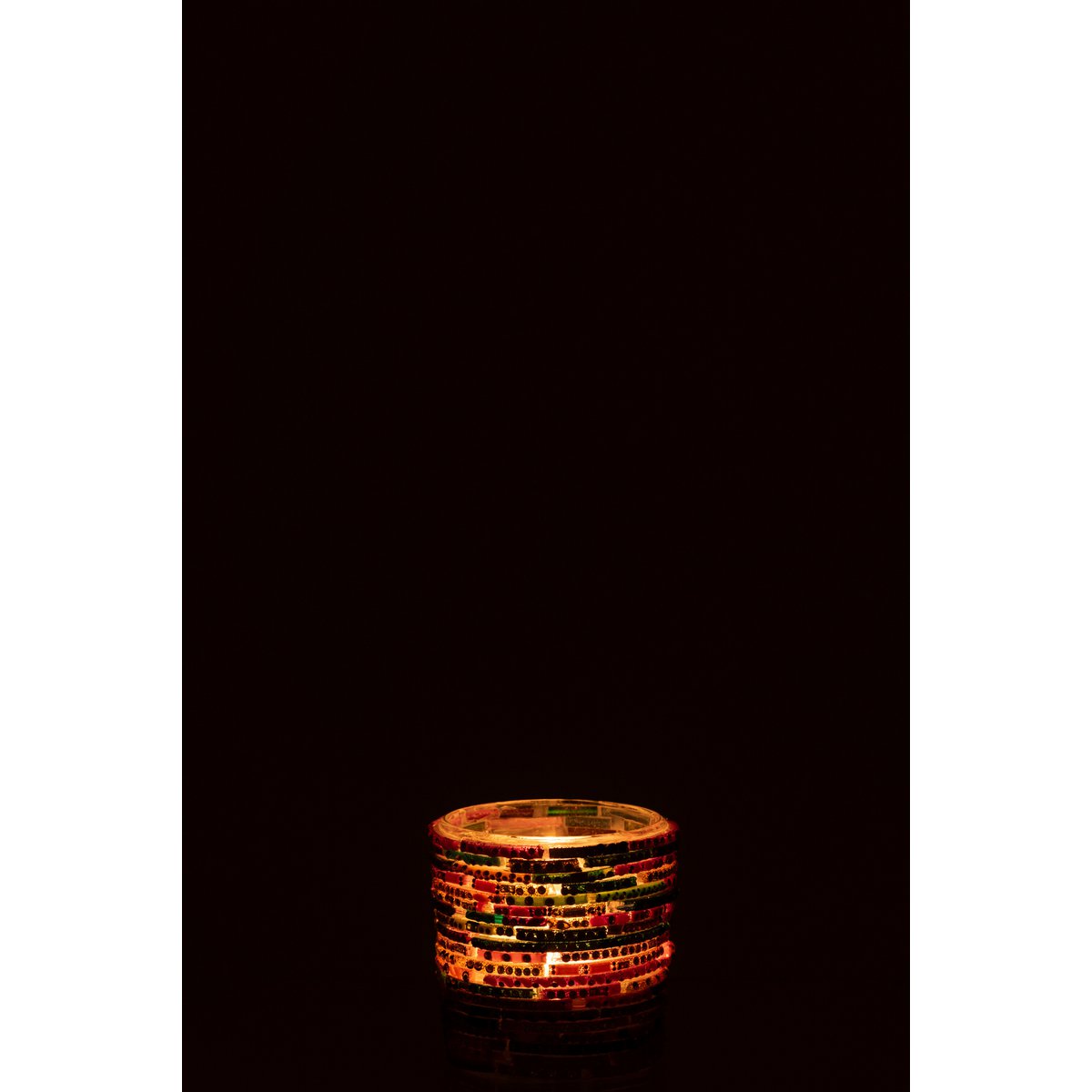 Détail du bougeoir J-Line en verre, mettant en valeur les perles dorées