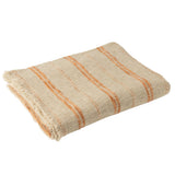 Détail des rayures de la nappe en lin/coton beige et rouille
