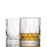 Détails du coffret avec finition en feuille d'or et pierres à whisky