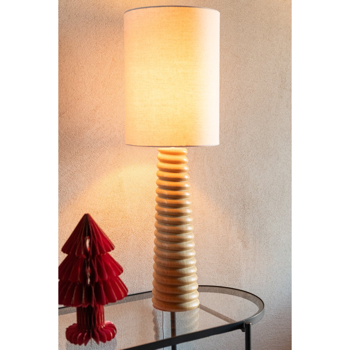 Détail de l'abat-jour gris de la lampe J-Line