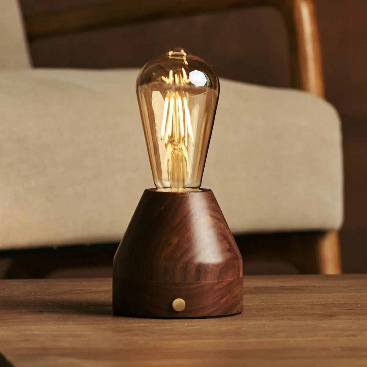 Lampe de table rechargeable en noyer Zavi