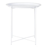Table Bastia dans un salon moderne, accentuant le style scandinave