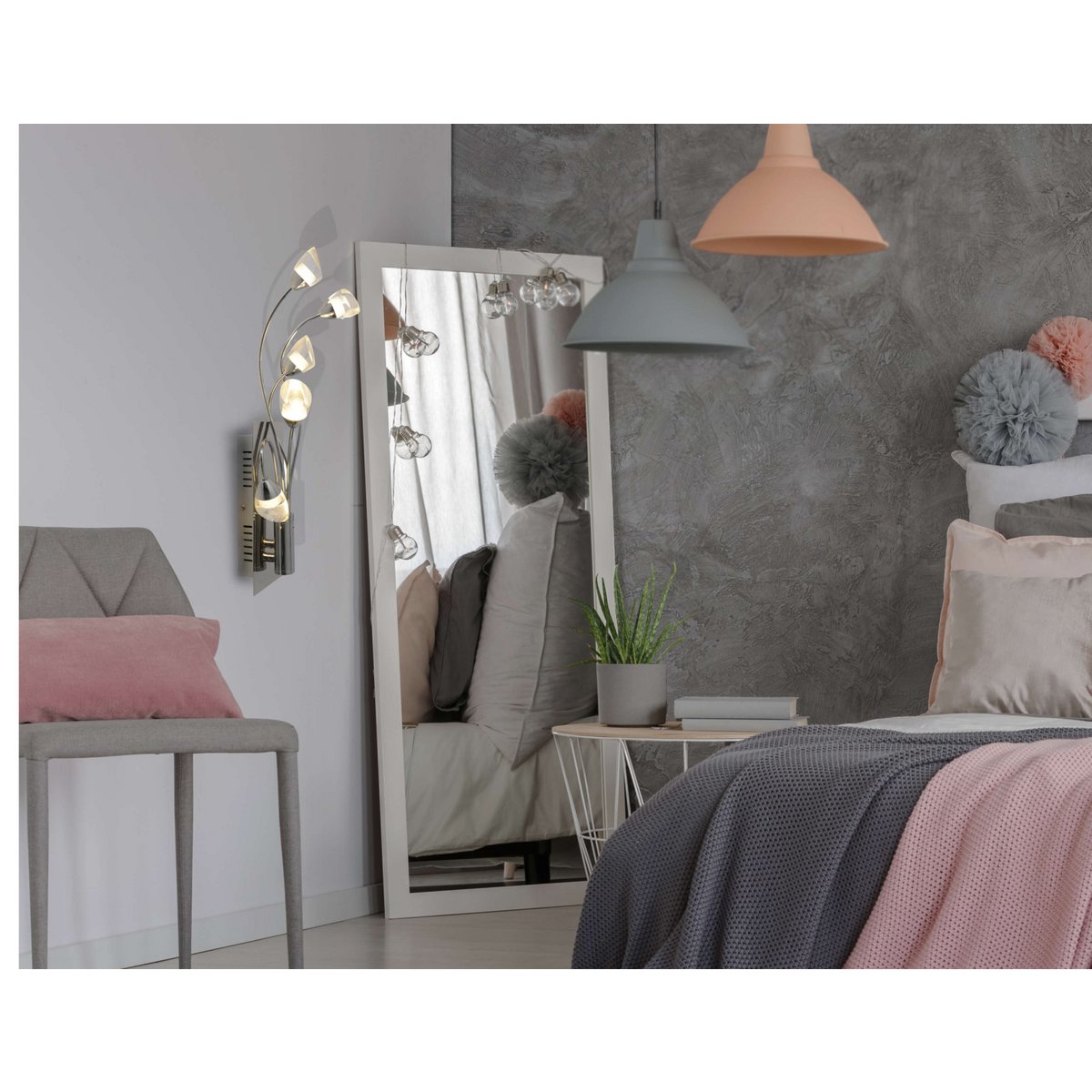 Détail de la lampe murale LED Shinny, design élégant et contemporain
