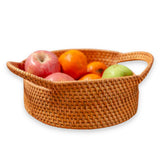 Panier SUWARI utilisé comme corbeille à pain sur une table