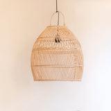 Lampe en rotin Seminyak vue de face, design minimaliste et chic