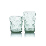 Verre highball aqua sur une table moderne - Élégance et style