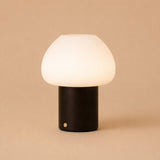 Lampe rechargeable en bois marron foncé Fynn