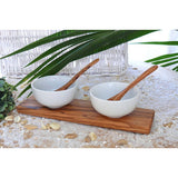 Ensemble de 2 bols à trempette ronds en porcelaine (Ø 8,5 cm) avec 2 cuillères sur bois d'olivier