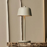 Lampe de table rechargeable Anton Shadow gris