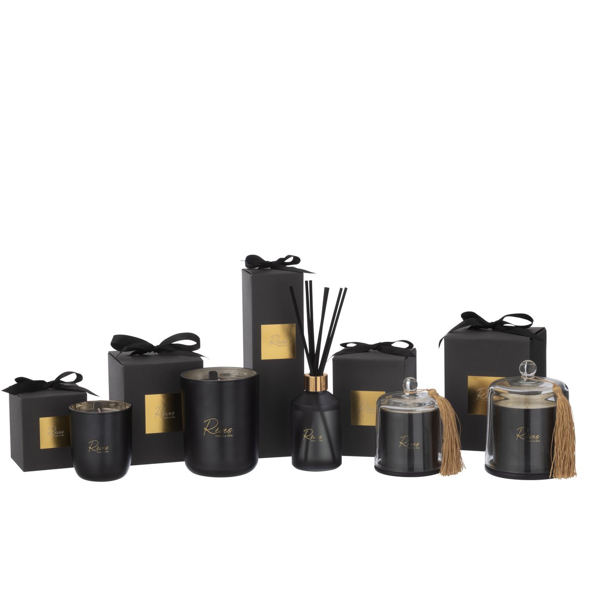 Ambiance décorative avec huile parfumée J-Line Rêves Noir dans un intérieur moderne