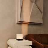 Lampe en bois sans fil noire Yce
