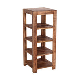 Étagère en bois de manguier dans un intérieur moderne