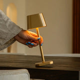 Lampe de table rechargeable Ava dorée