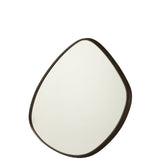 Miroir J-Line sur un mur décoré, ajout de lumière