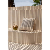 Ambiance chic avec la housse de coussin Misty dans un salon