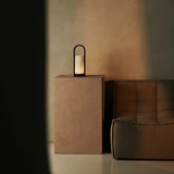 Lampe de table rechargeable en bois marron foncé Evie