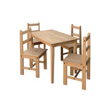 Chaises en bois de pin avec design élégant et confortable