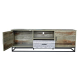 Compartiment ouvert du buffet bas scandinave