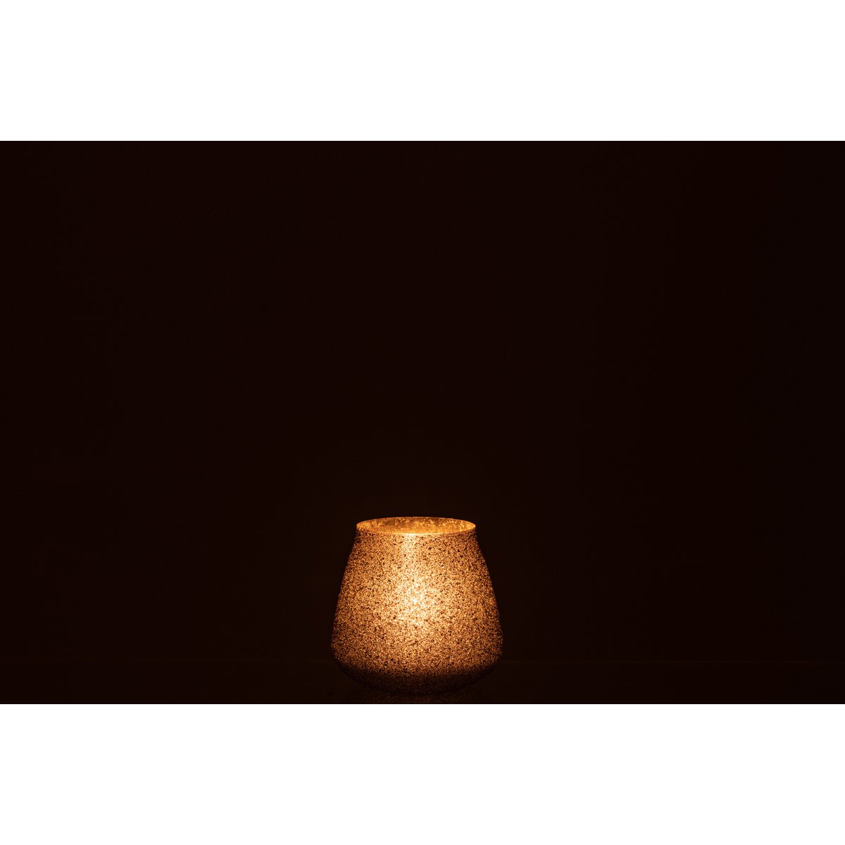 Photophore J-Line Glitter en verre violet, ambiance chaleureuse.
