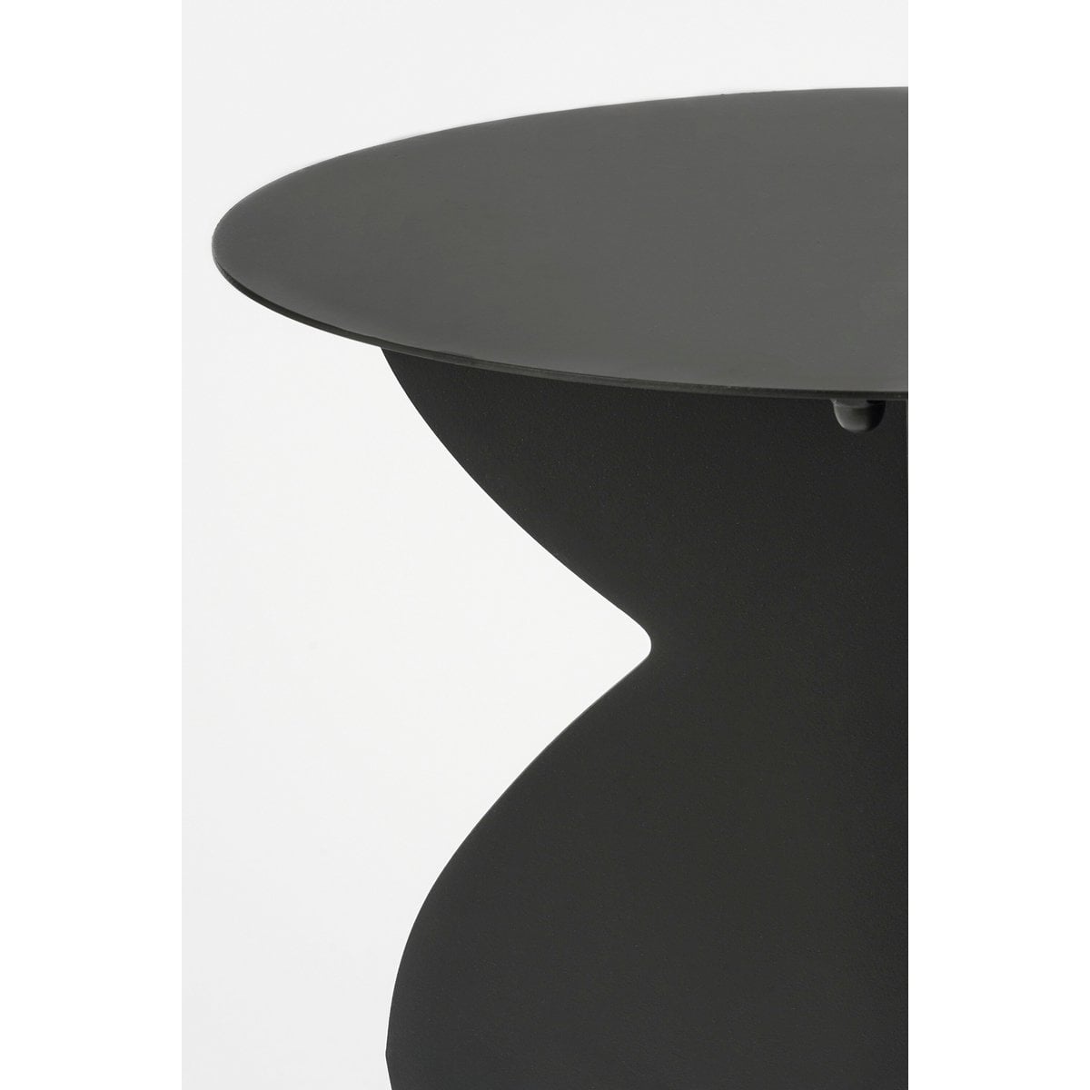 Détail de la table Rafi Noir, design moderne et ludique