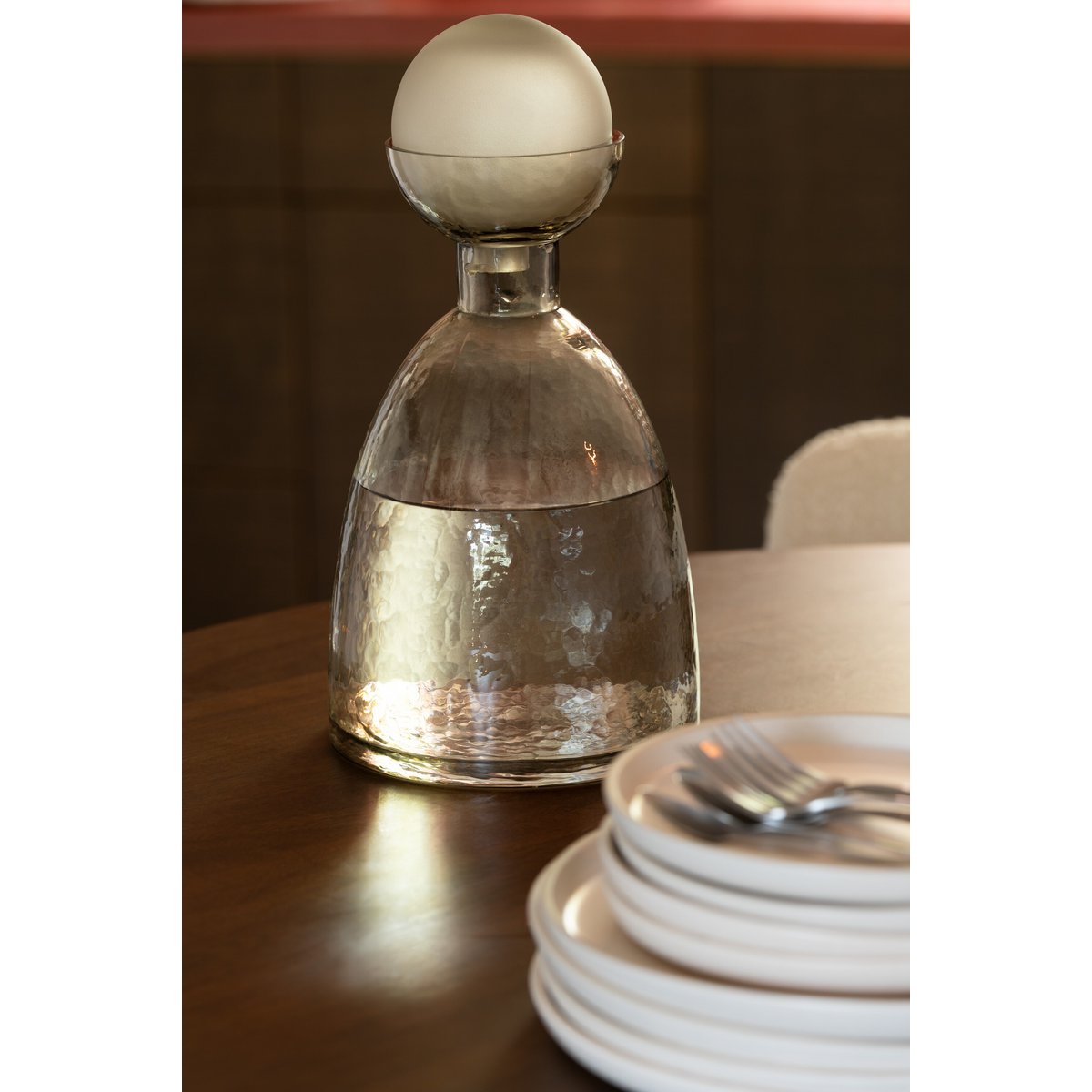 Détail du Vase Bouteille Yara, finition en verre de qualité