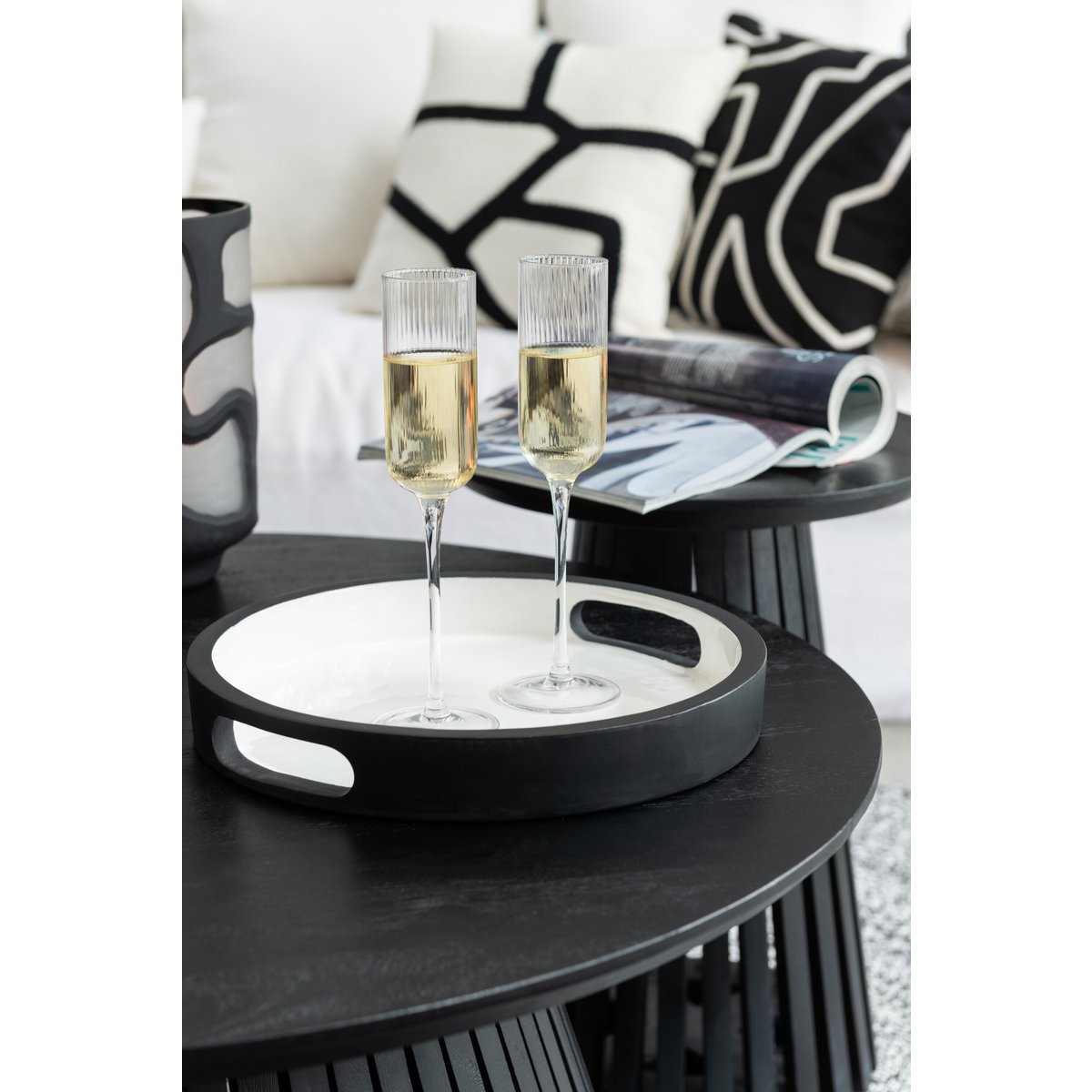 Verre à champagne J-Line Louise sur une table dressée