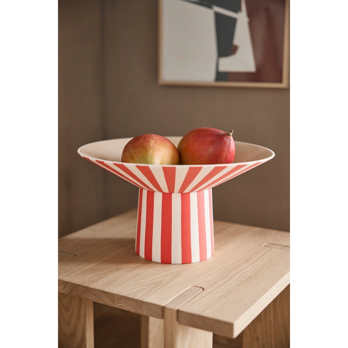 Ambiance intérieure avec la pièce maîtresse de Toppu - style contemporain