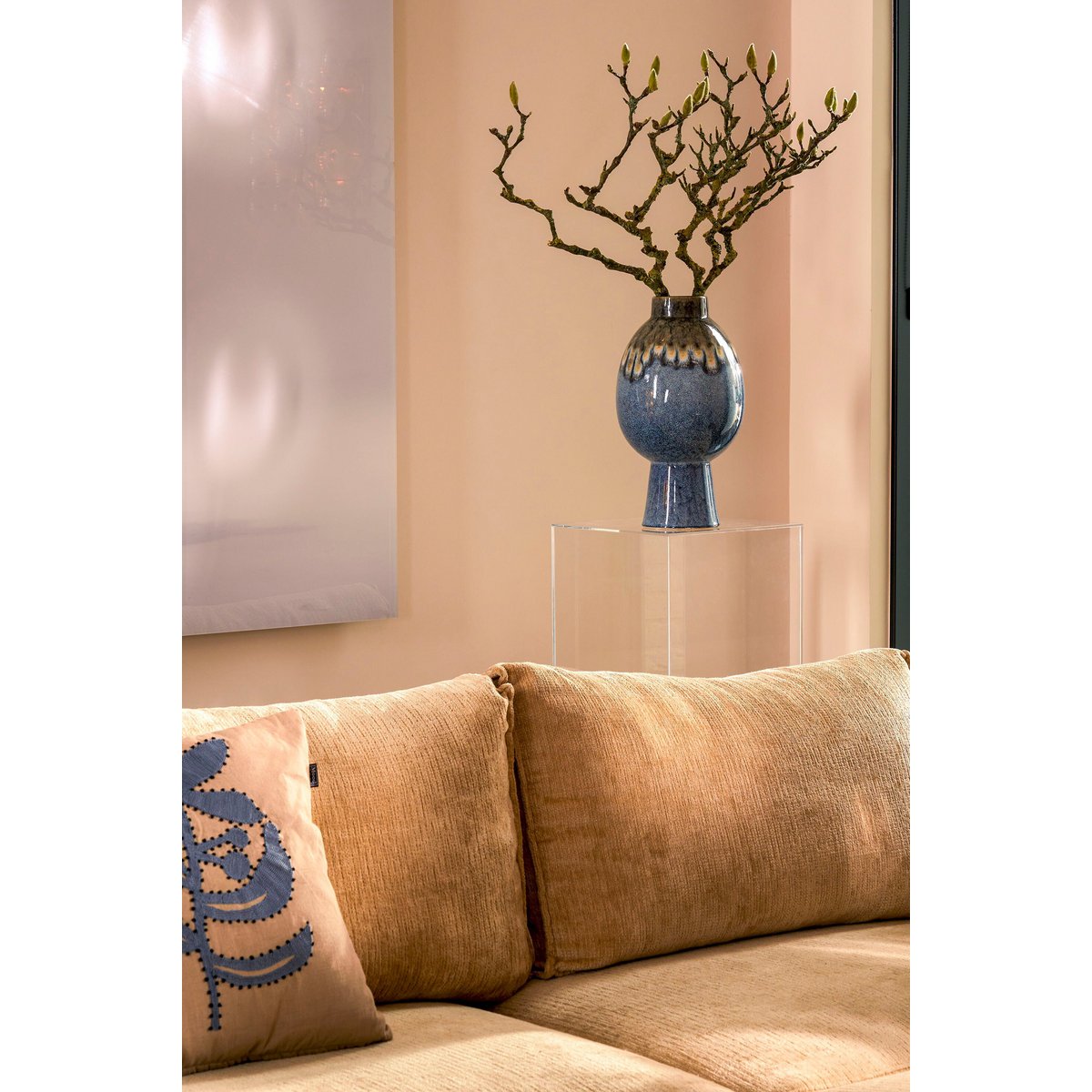 Vase Helma dans un intérieur moderne