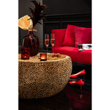Table basse J-Line dans un salon moderne, dorée