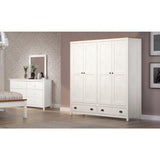 Armoire installée dans une chambre élégante