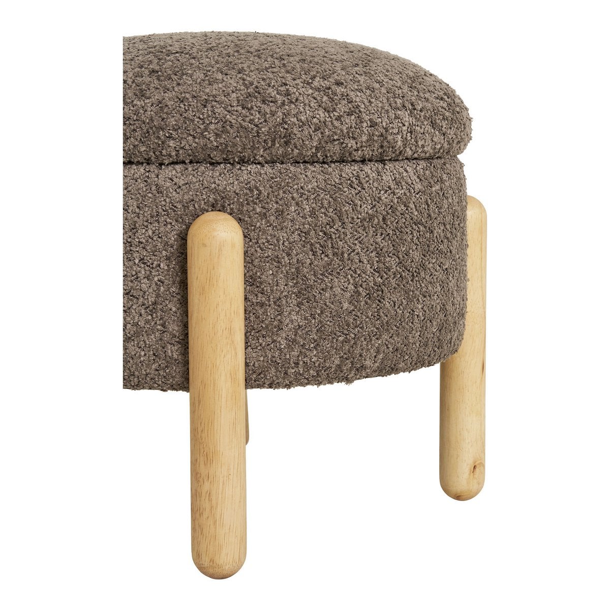 Pouf Médas en situation dans un salon moderne