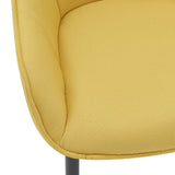 Fauteuil en lin jaune dans un salon moderne et élégant