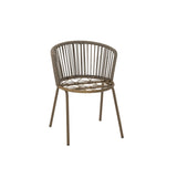 Chaise Toa dans un espace de vie contemporain