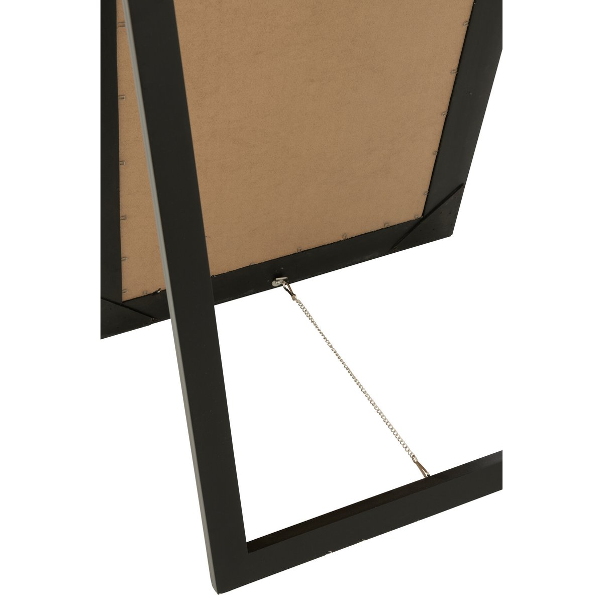 Miroir J-Line Emi sur un mur élégant
