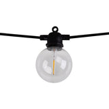 Vue rapprochée des boules lumineuses de la chaîne Solar-10