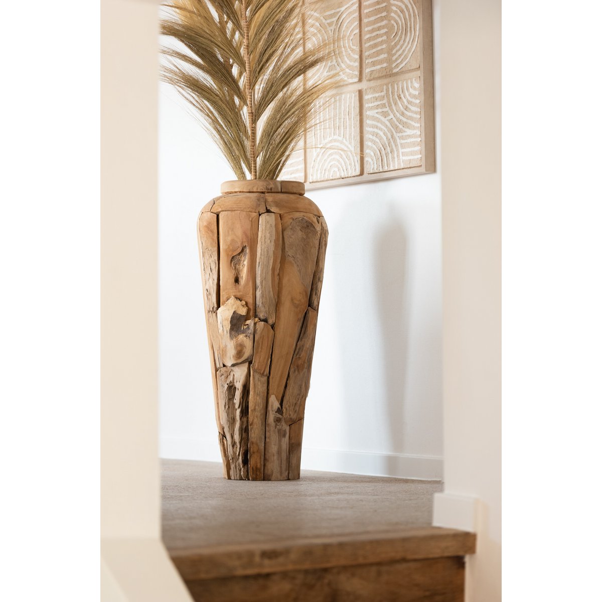 Vase J-Line en teck naturel - Ambiance scandinave dans un salon