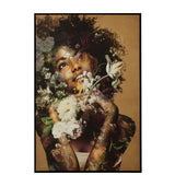 Vue latérale du cadre Femme Fleurs en bois et toile