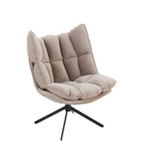 Zoom sur les pieds en métal du fauteuil J-Line