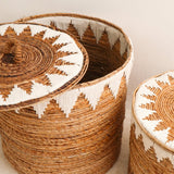 Panier à linge avec couvercle tissé à la main en fibre de banane EMPAT Grand panier décoratif avec macramé en coton blanc (2 tailles)