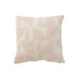 Vue rapprochée du tissu doux et élégant du coussin Geo J-Line