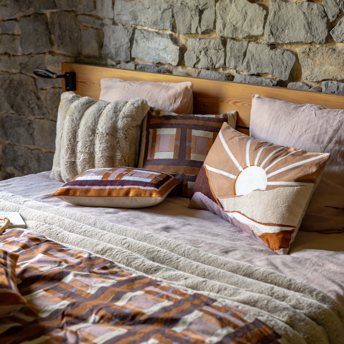 Détail de l'édredon Astrid Naturel en tissu doux