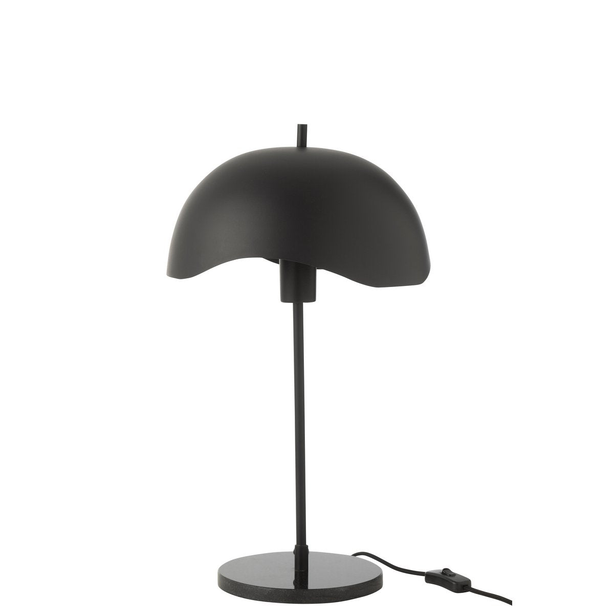 Détail du design moderne de la lampe J-Line, métal et marbre