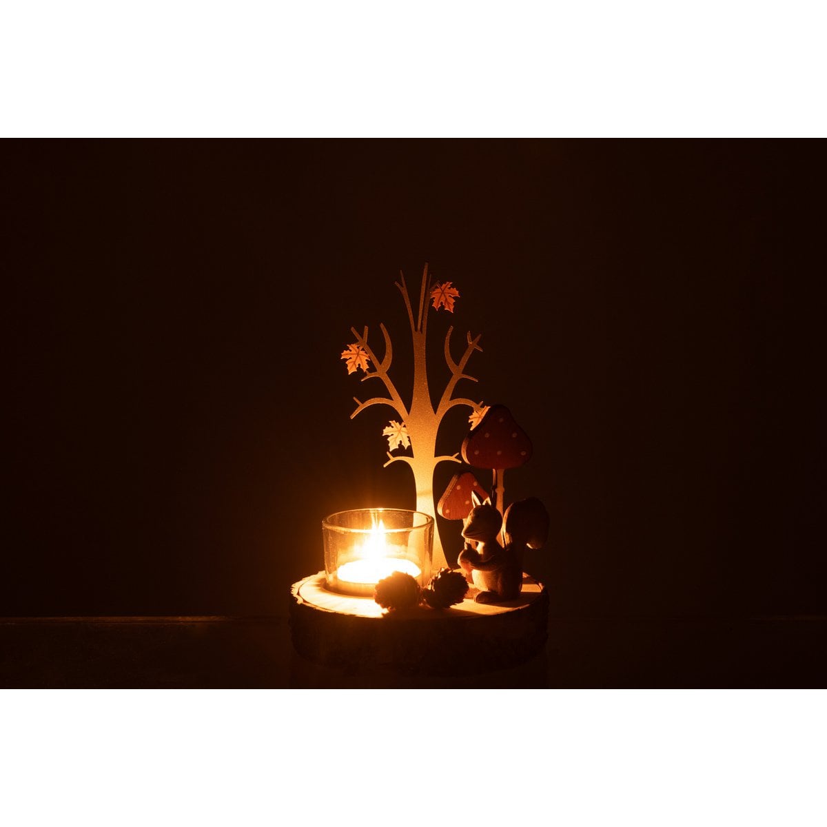 Photophore Écureuil sur une table, ambiance chaleureuse